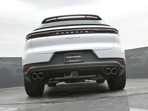 New 2025 Porsche Cayenne S image 43