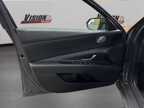 New 2026 Hyundai Elantra Hybrid FWD image 16