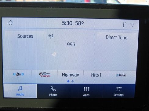 Used 2020 Ford Explorer XLT w/ Equipment Group 202A image 13