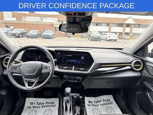 Used 2025 Chevrolet Trax ACTIV w/ Driver Confidence Package FWD image 62