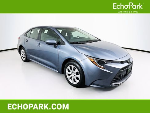 Used 2024 Toyota Corolla LE image 1