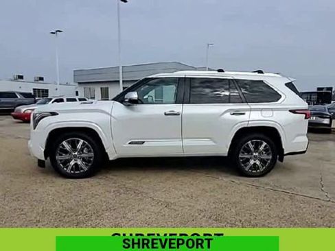 Used 2024 Toyota Sequoia Capstone image 5