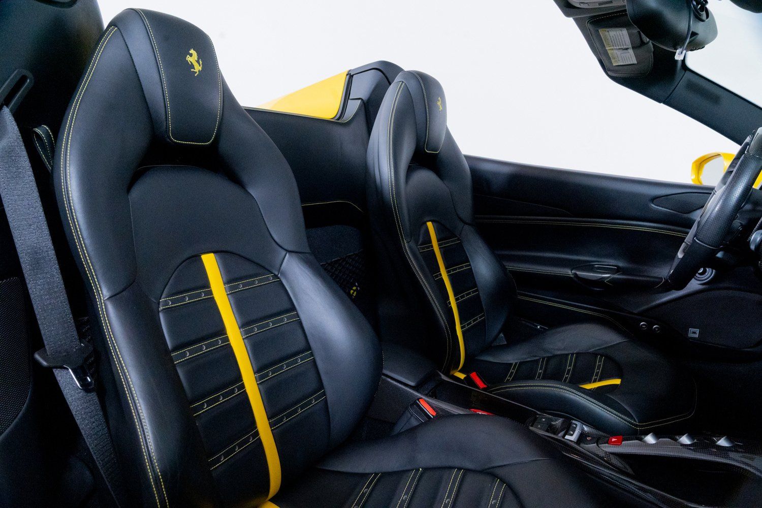 Used 2017 Ferrari 488 Spider RWD image 41