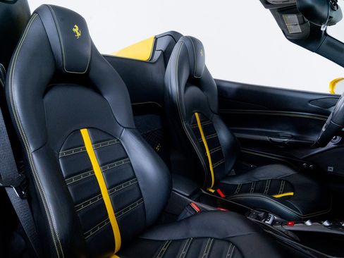 Used 2017 Ferrari 488 Spider RWD image 41