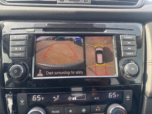 Used 2020 Nissan Rogue SL image 31