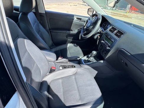 Used 2014 Volkswagen Jetta SE image 23
