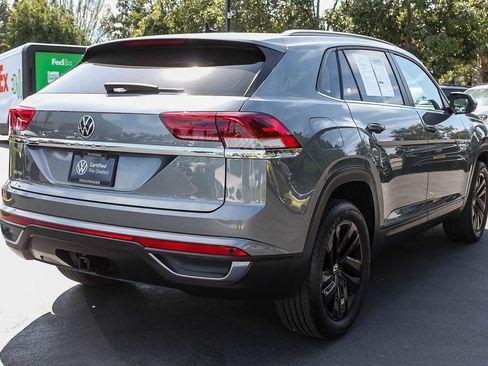 Certified 2022 Volkswagen Atlas Cross Sport SE image 4