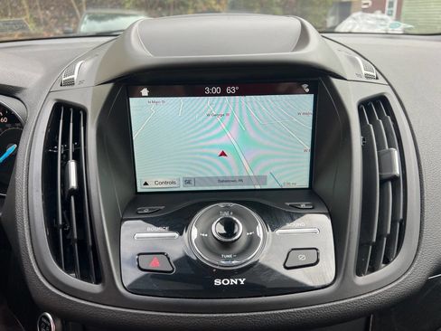 Used 2019 Ford Escape Titanium image 33