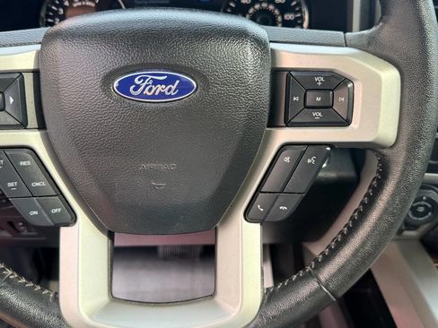 Used 2020 Ford F150 Lariat AWD/4WD image 24