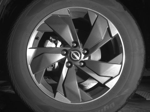 Used 2025 Nissan Rogue SV AWD/4WD image 12