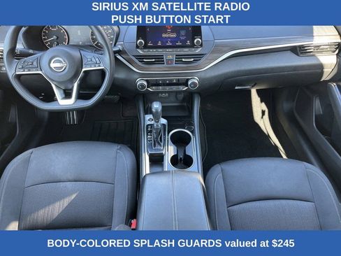 Used 2023 Nissan Altima 2.5 SV image 2