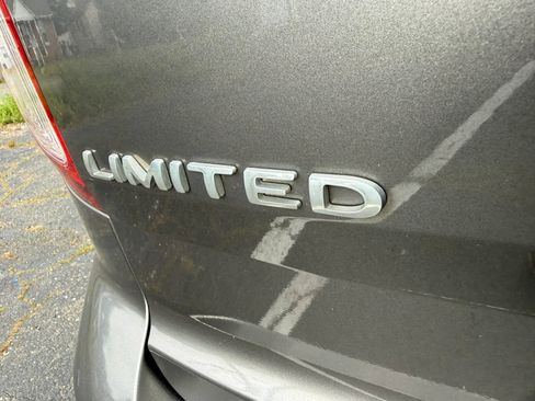 Used 2013 Ford Explorer Limited AWD/4WD image 39