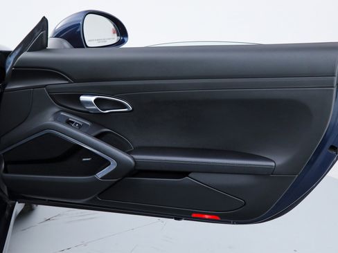Used 2016 Porsche 911 Carrera S image 21