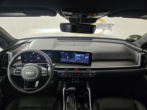 Used 2025 Kia Sorento SX Prestige AWD/4WD image 13