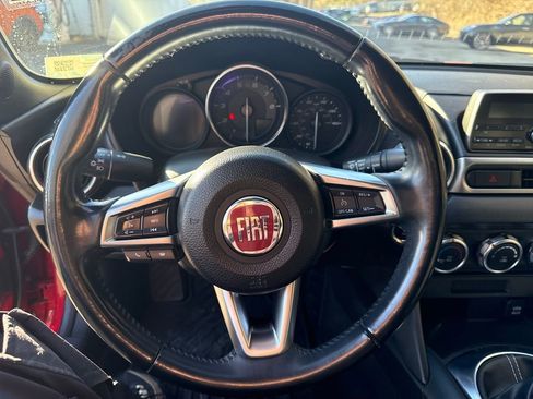 Used 2018 FIAT 124 Spider Classica image 19