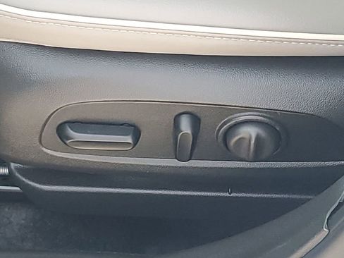 Used 2024 Buick Envista Avenir image 29