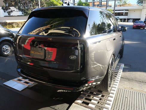 Used 2023 Land Rover Range Rover Autobiography image 25