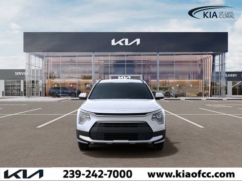 New 2026 Kia Niro LX FWD image 2