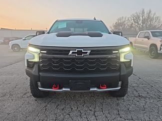 Used 2023 Chevrolet Silverado 1500 ZR2 w/ Technology Package video 2