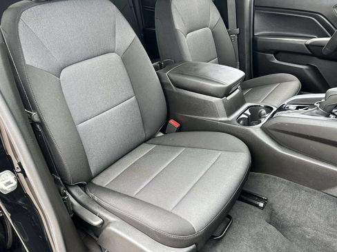 Used 2024 Chevrolet Colorado Trail Boss w/ Technology Package AWD/4WD image 27