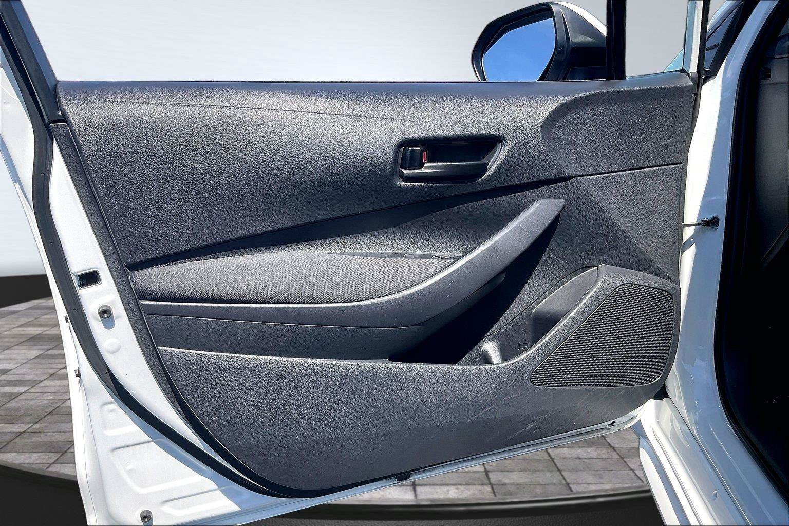 Used 2024 Toyota Corolla LE FWD image 23