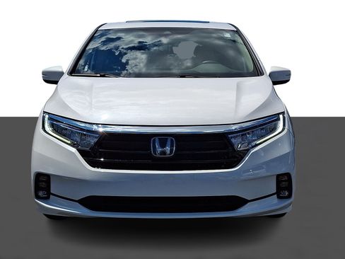 Certified 2024 Honda Odyssey EX-L image 2