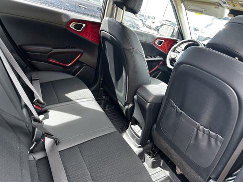 Used 2024 Kia Soul GT-Line w/ Option Group 020 image 12