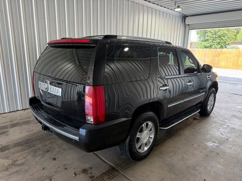 Used 2007 Cadillac Escalade AWD w/ Information Package image 5