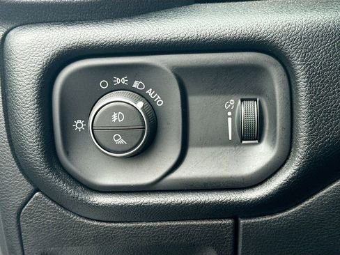 Used 2022 RAM 1500 Big Horn image 11