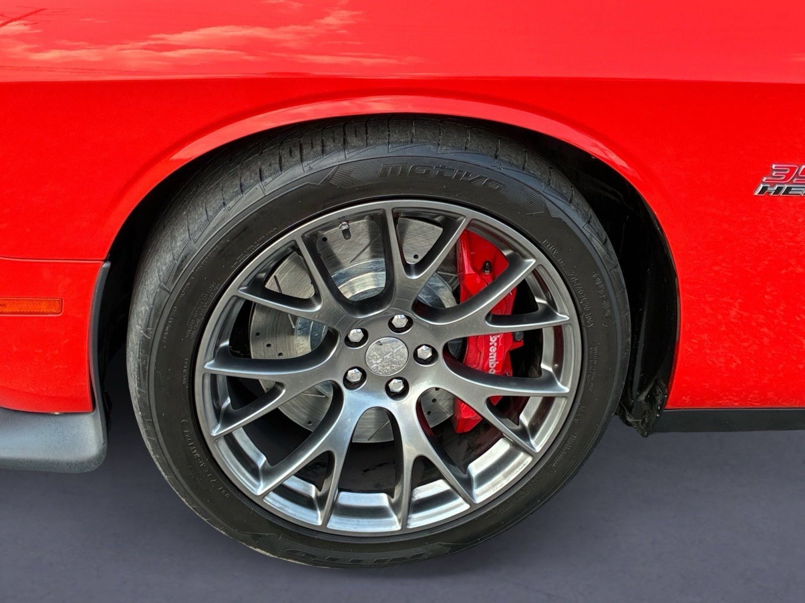 Used 2016 Dodge Challenger SRT RWD image 8