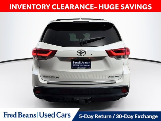 Used 2019 Toyota Highlander XLE AWD/4WD image 8