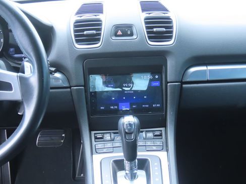 Used 2015 Porsche Boxster image 8