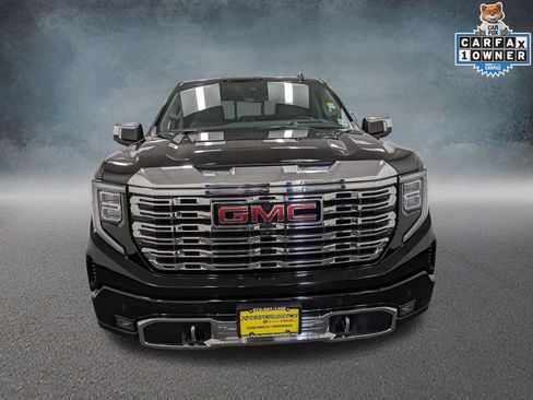Used 2023 GMC Sierra 1500 Denali w/ Technology Package AWD/4WD image 2
