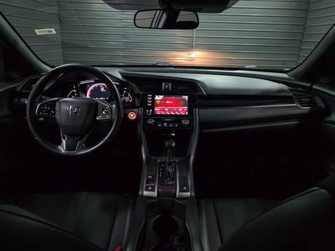 Used 2020 Honda Civic Sport image 11