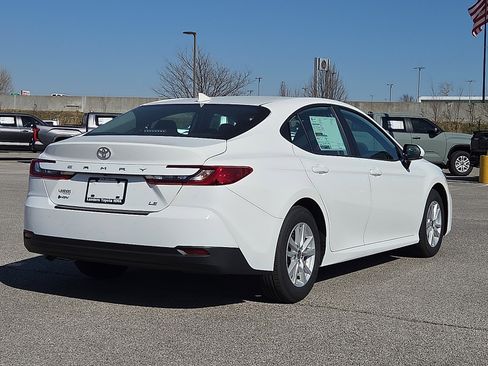 New 2026 Toyota Camry LE image 4