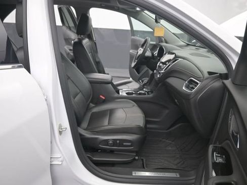 Used 2023 Chevrolet Equinox Premier AWD/4WD image 18