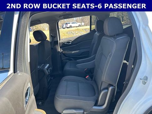 Certified 2023 GMC Acadia SLE w/ Driver Convenience Package image 6