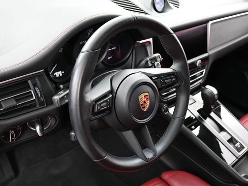 Certified 2023 Porsche Macan GTS image 17