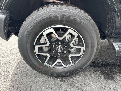 New 2025 Ford Bronco Outer Banks AWD/4WD image 9