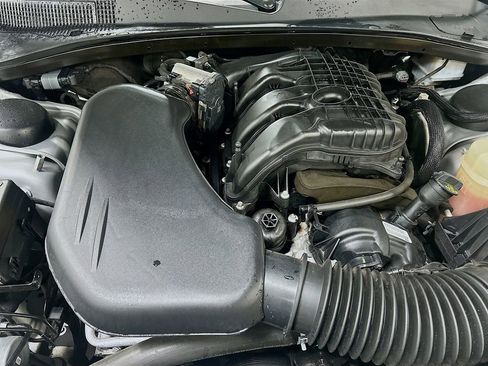 Used 2023 Chrysler 300 S image 32