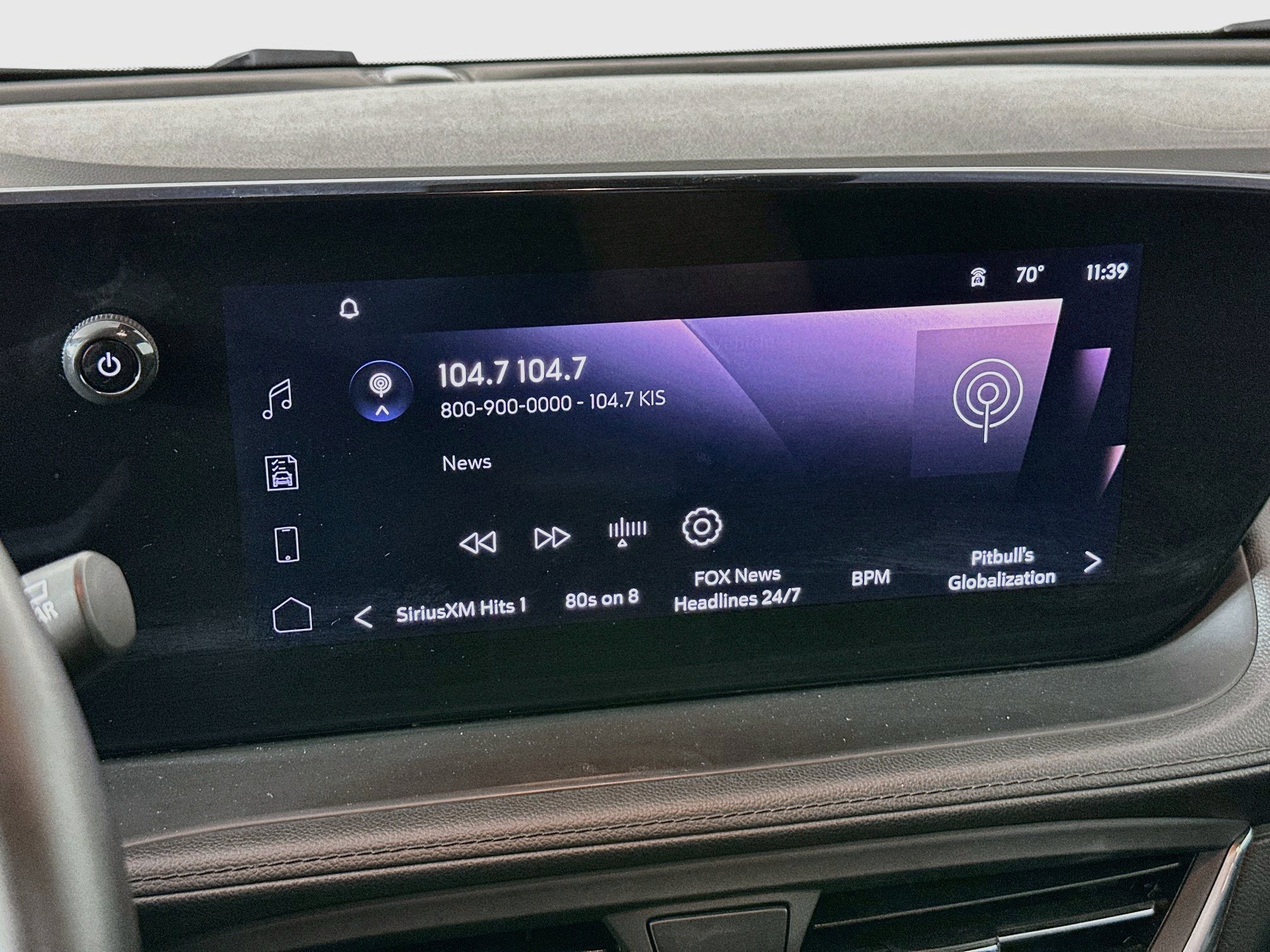 Used 2025 Buick Encore GX Preferred AWD/4WD image 21