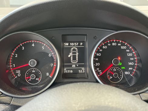 Used 2014 Volkswagen GTI Driver's Edition image 21