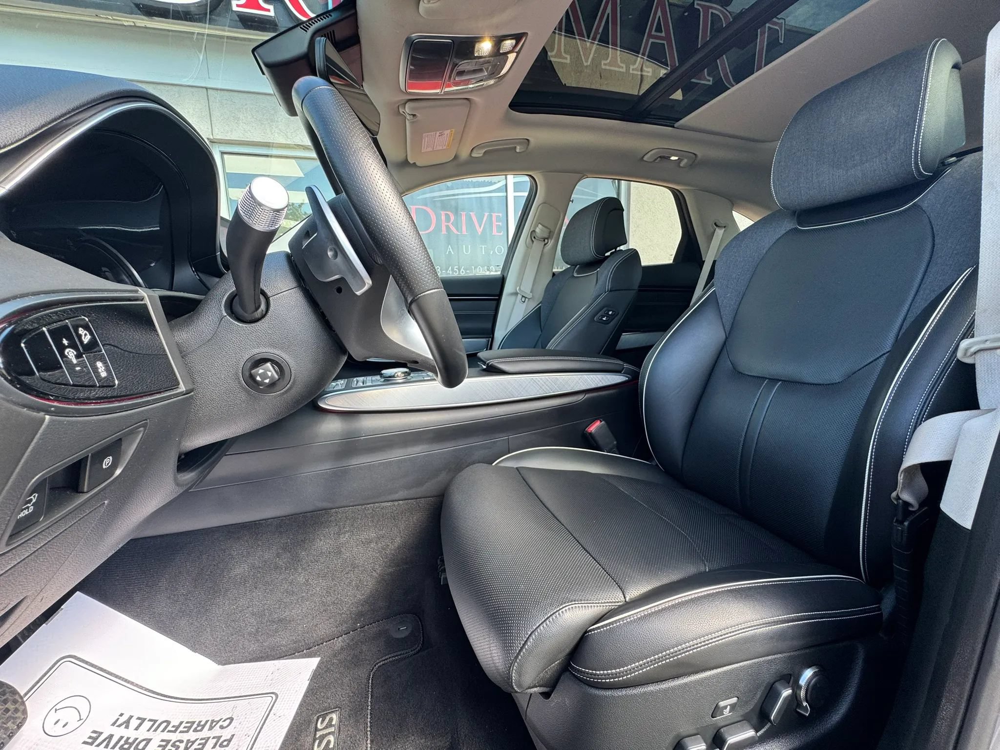 Used 2023 Genesis Electrified GV70 AWD/4WD image 9