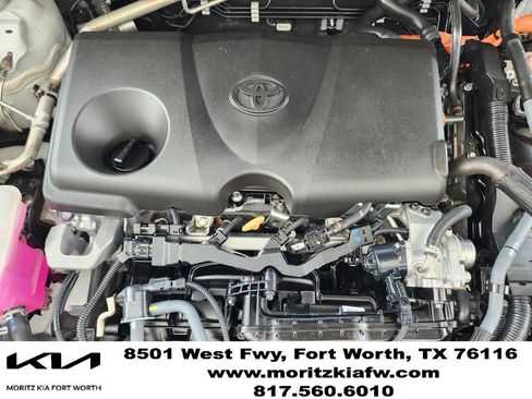 Used 2025 Toyota RAV4 LE AWD/4WD image 29