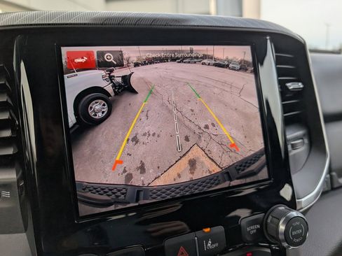 New 2026 RAM 1500 4x4 Crew Cab image 3