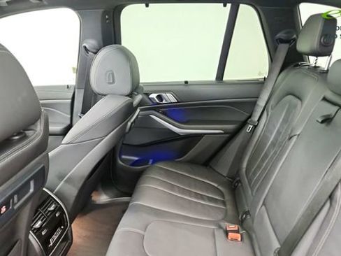 Used 2022 BMW X5 xDrive40i w/ M Sport Package AWD/4WD image 28