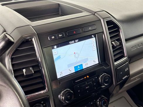 Used 2017 Ford F250 XLT w/ XLT Premium Package image 13