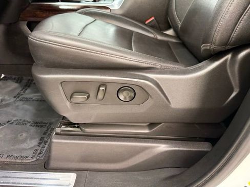 Used 2024 GMC Sierra 3500 SLT w/ SLT Premium Package image 16