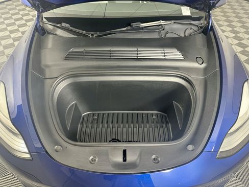 Used 2021 Tesla Model Y Long Range AWD/4WD image 34