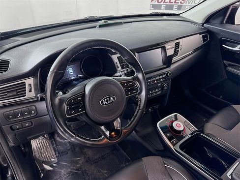 Used 2019 Kia Niro EX w/ Cold Weather Package 2.0 image 9